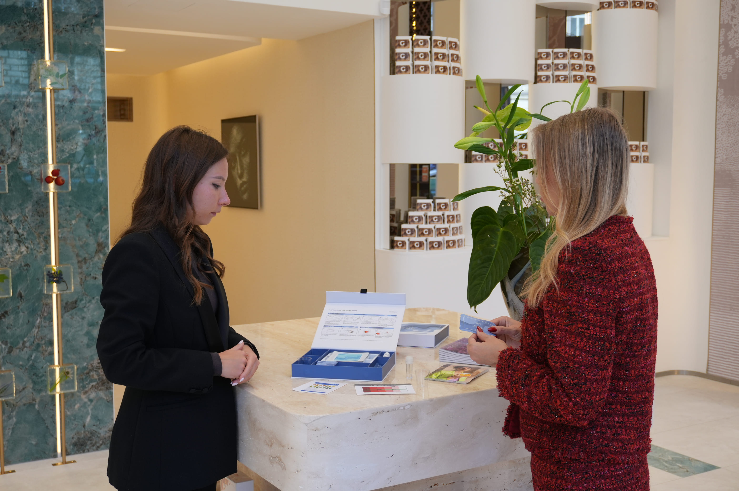 Woman with a box qtest