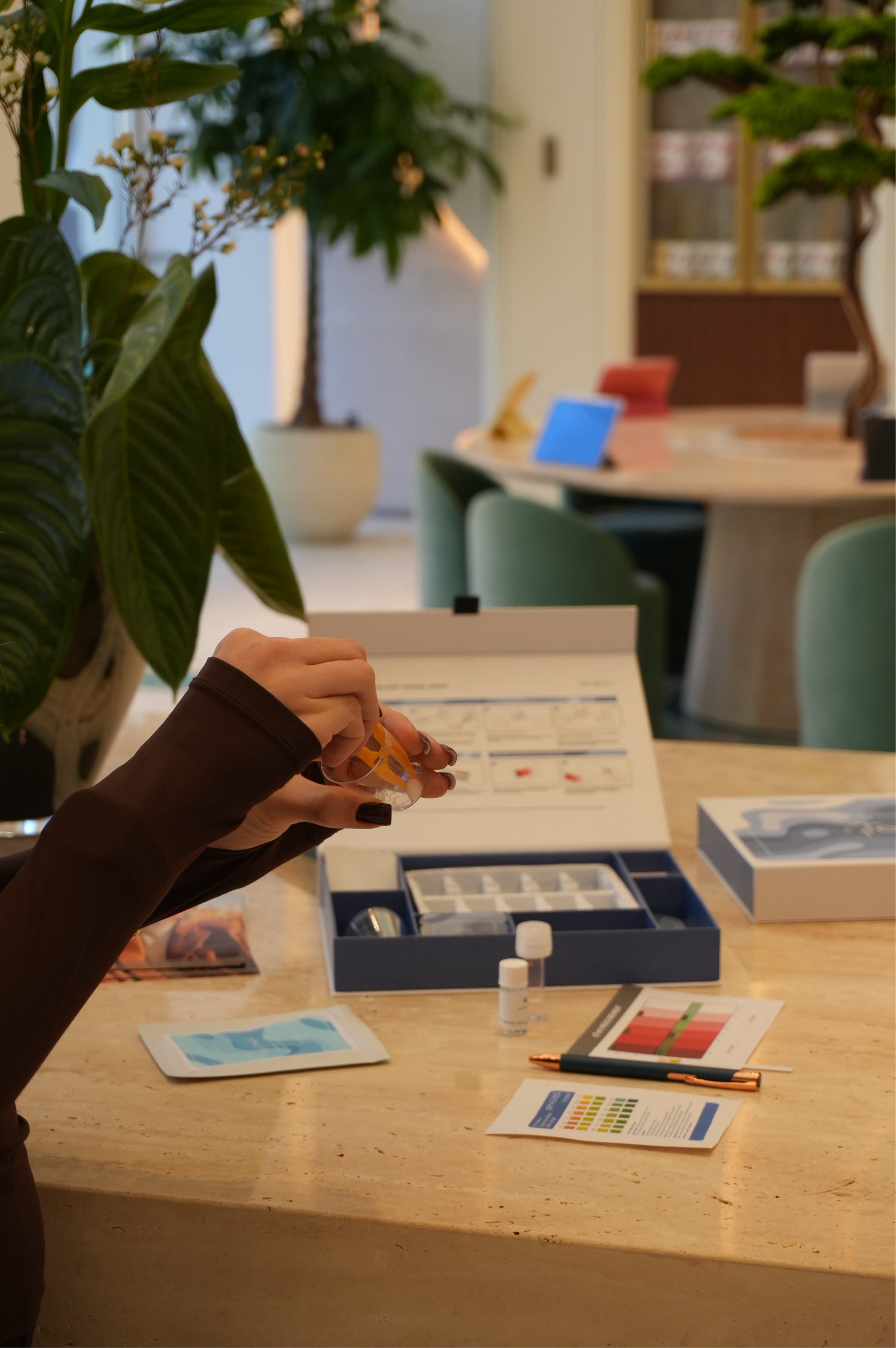 Process of opening the Qtest box